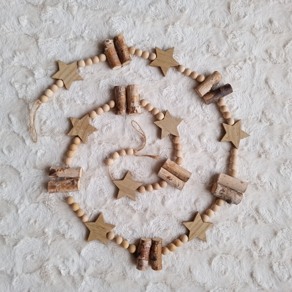 Garland Natural Wood Beads Star Decor - Picture 3 of 8